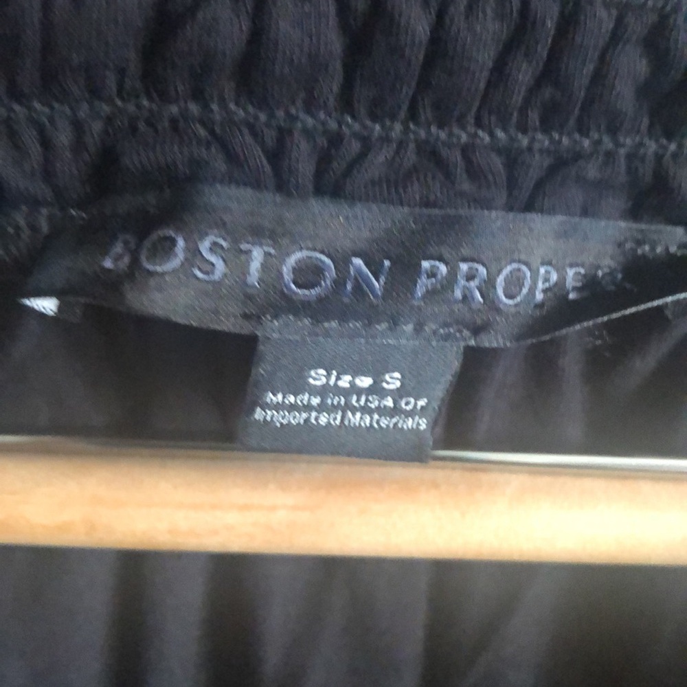 BOSTON PROPER Cropped Top. - Picture 2 of 8